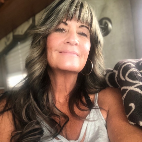 Meet your Posher, Kristy - Picture 1 of 1